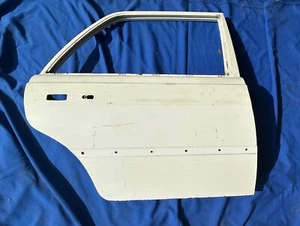 orig. Mercedes Tür-Rohbau hinten rechts SE A1167302205 für W116 - Picture 1 of 3