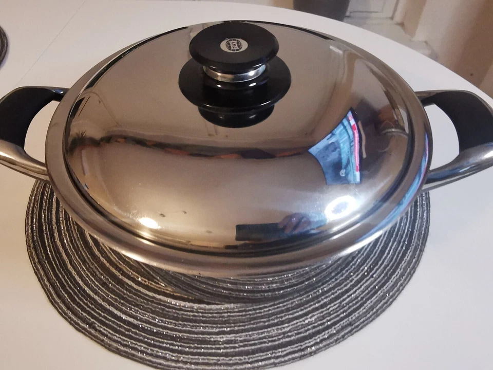 AMC Topf 24 cm, 3,5 Liter, Tiefe 8 cm,  mit Deckel, Induktion - Bild 1 von 4