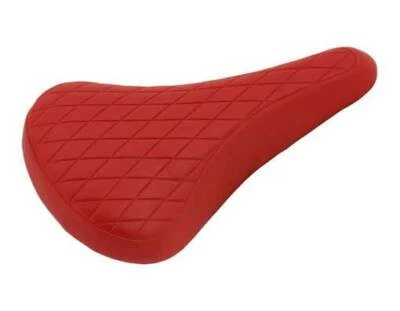 NEW! ABSOLUTE UNIVERSAL BMX BICYCLE VINYL SADDLE IN DIAMOND STYLE IN RED.