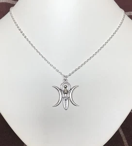 Pagan Earth Mother Goddess Triple Moon Pendant Necklace in Gift Bag - Wicca - Picture 1 of 6