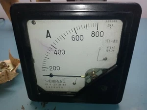 VINTAGE 1T1-A 0-800/5A AC CURRENT PANEL METER GAUGE ANALOG AMMETER - Picture 1 of 3