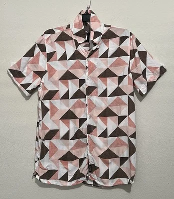 Camisa de campamento Hollister manga corta con botones, talla grande con estampado geométrico Foto 1 de 4