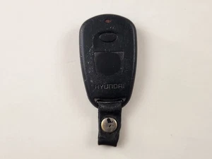 ORIGINAL HYUNDAI ELANTRA SANTA FE 01-03 OEM KEY LESS ENTRY REMOTE 2-BUTTON FOB - Picture 1 of 13
