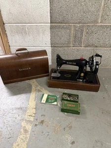 Singer 99k Sewing Machine, Serviced, HeavyDuty for Leather,Fabric - Imagen 1 de 10