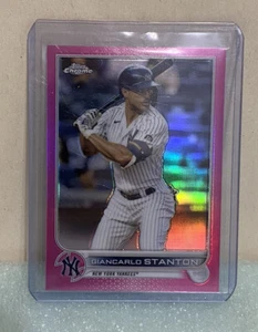 Giancarlo Stanton No.139 pink rainbow Topps Chrome 2022(b) - Picture 1 of 2