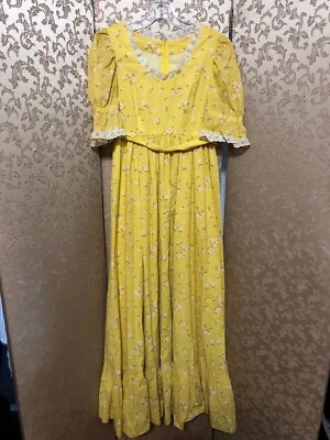 Maxi Vestido Vintage Amarillo Multicolor Floral Pradera Cottage Talla 2 Foto 1 de 4