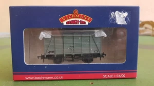 Bachmann OO gauge 38-081B 12T Southern 2+2 Planked Vent Van, BR Grey, boxed - Picture 1 of 9
