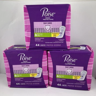 Forros para bragas Poise Daily para incontinencia, absorción muy ligera, largos, 3 paquetes = 132 ct Foto 1 de 4