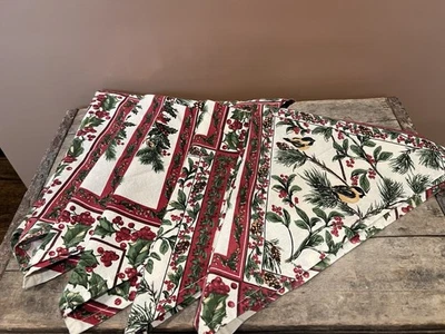 April Cornell Chickadee Christmas Cotton Dinner Napkins Set of 5 Holiday Birds  - Image 1 of 4