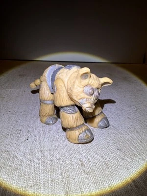 Vintage 1978 Mattel BATTLESTAR Galactica DAGGIT Tan Complete With Tail - Image 1 of 4