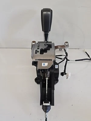 2014 - 2023 TOYOTA 4RUNNER АВТОМАТИЧЕСКАЯ КОРОБКА ПЕРЕДАЧ НАПОЛЬНЫЙ ПЕРЕКЛЮЧАТЕЛЬ ПЕРЕДАЧ OEM - Изображение 1 из 4