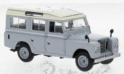 LAND ROVER Series III - 109 Station Wagon - 1978 - grey - IXO 1:43 - Photo 1/4