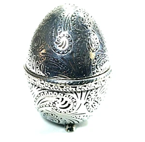 HUEVO FABERGE de peltre con cojín de pasador azul de 3 dedos patas A E WILLIAMS Inglaterra - Imagen 1 de 6