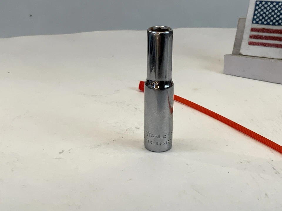 STANLEY 86-043, 1/4in. 1/4 Drive Deep SAE Socket, USA Made  - RED - Image 1 of 4