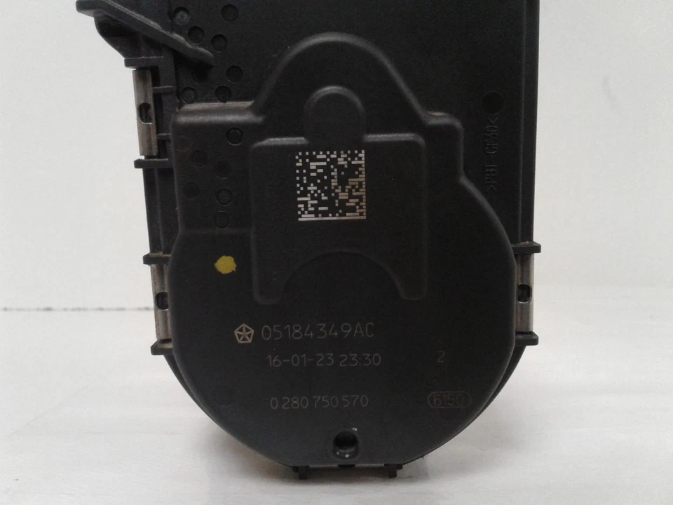 Used Fuel Injection Throttle Body fits: 2016 Chrysler Town & country 3.6 Grade A Foto 1 de 4