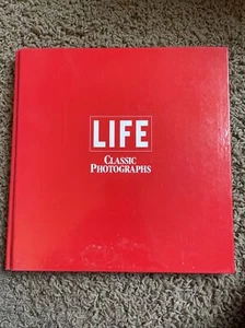 Life : Classic Photographs: A Personal Interpretation by John Loengard (1988) - Picture 1 of 8