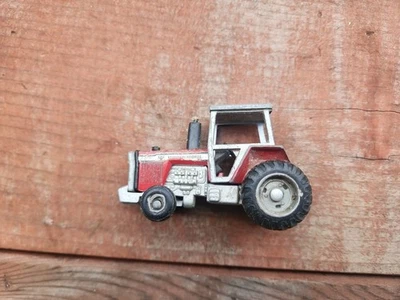 Ertl Massey Ferguson 2805 Red Diecast 1:20 Model Tractor + Cab - Image 1 of 4