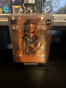 XXRay Mighty Jaxx #09 - DEATHSTROKE - Dissected Vinyl Figure - BRAND NEW IN BOX! - Picture 1 of 4