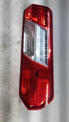 Conjunto de luz trasera izquierda usado se adapta a: Ford Transit 150 2017 furgoneta de carga SRW L. izquierda Foto 1 de 4