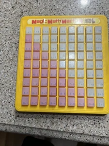 Magic Math Machine Addition & Subtraction Press & See Learning Board 1988 Lanard - Picture 1 of 4