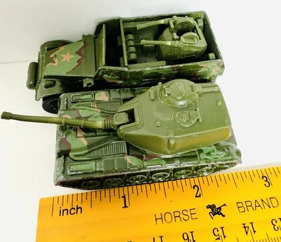 Tank & GUNNER ACTION COMMAND Series Hot Wheels 1988-89 #9374 Army Half Track Lot - Image 1 of 4