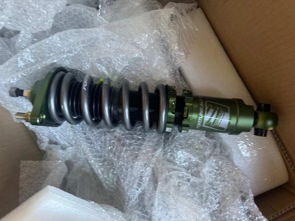 Enrolladores Fortune Auto 500 para Subaru WRX y STI Gen 8 2015-2021 + cubiertas Foto 1 de 4