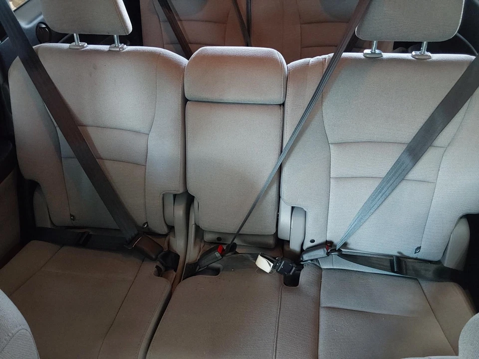 Used Rear Seat Belt Rear fits: 2018 Honda Pilot Rear Grade A - Image 1 of 4