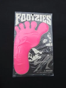 VINTAGE 1970'S FOOTZIES FOOT STICKER NOS SEALED PACK OF 2 RARE PINK - Bild 1 von 2