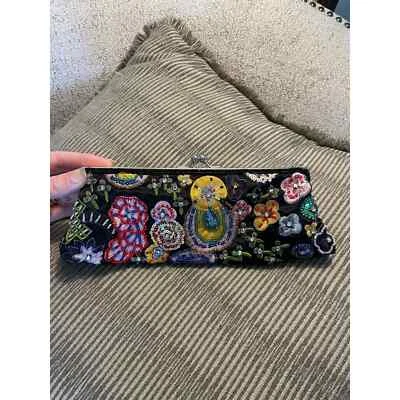 Bolso de mano vintage bordado con cuentas New York and Co. Foto 1 de 4