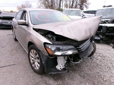 Used Deck Lid fits: 2015 Volkswagen Passat Sdn w/o rear view camera Grade A Foto 1 de 4