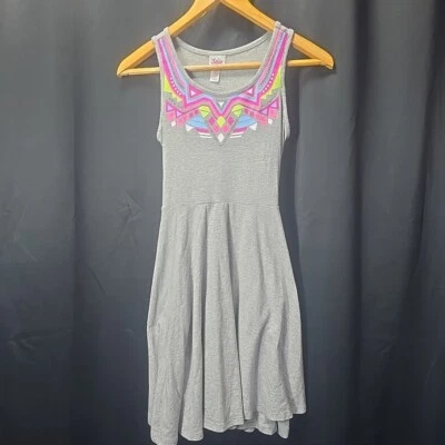 Vestido Solero Justice Girls 14 Fit&Flare Gris con Top Tribal Hasta la Rodilla Corbata Cintura Foto 1 de 4