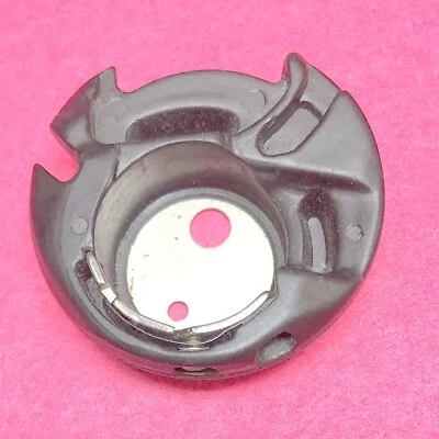 Estuche de bobina Janome 820515009 se adapta a los modelos 5001, RE3000, SR2000, SR2100, MEMORIA 7 Foto 1 de 2