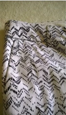 Kenar Women's Size 8 Ankle Pants White Black Print Stretch Flat Front Pockets - Imagem 1 de 4