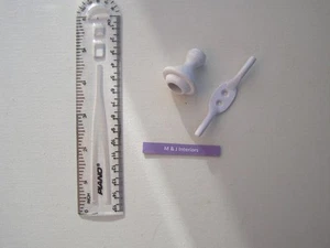 WHITE CORD WEIGHT & CLEAT HOOK - small, roman blinds & bathroom light pulls - Picture 1 of 1