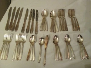 Wallace Silver Plate SERENADE Flatware Replacement CHOICE Knife Fork Spoon sets - Picture 1 of 8