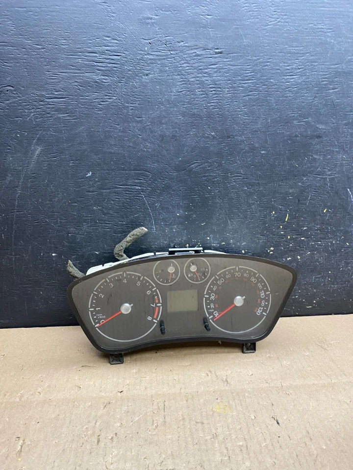 Cuadro medidor velocímetro Ford Transit Connect 2011 a 2013 OEM T4935 DG Foto 1 de 4