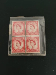 British 2 and a Half D SG574 Carmine Red Queen eElizabeth bloque de 4 - Imagen 1 de 2