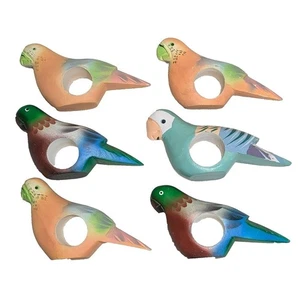 Juego de 6 servilleteros de madera para pájaros loros coloridos tallados - Imagen 1 de 5