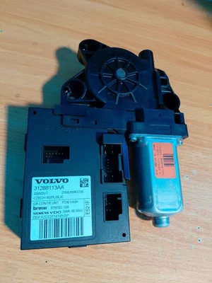 2004-2011 Volvo S40 Front Right Passenger Window Motor 31288113AA - Image 1 of 4