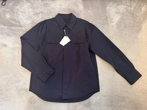 Helmut Lang Jacke / Overshirt mit Pattentaschen in dunkelblau Gr. L Neu - Bild 1 von 7