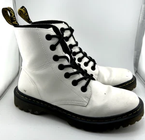 Dr Doc Martens 1460 8 Eye Luana White Combat Boots AirWair AW004 Women’s Size 8 - Picture 1 of 11