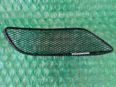 MERCEDES BENZ S500 REJILLA MALLA INFERIOR DERECHA 2003 2004 2005 2006 AMG A2208850453 Foto 1 de 4