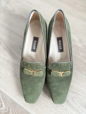 VINTAGE Bally Of Switzerland Green Suede Heels with Buckle Retro 70s 80s - Image 1 of 4