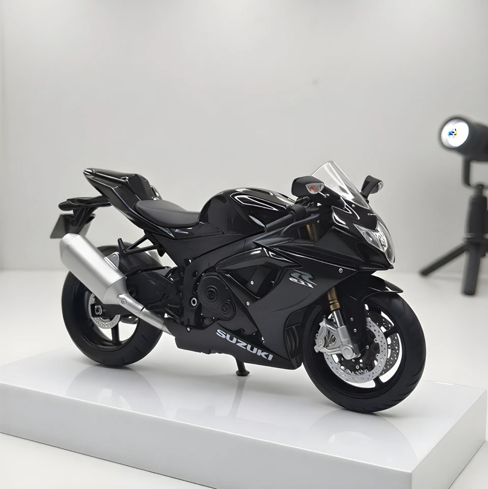 1:18 Suzuki GSX-R1000 Alloy Diecast Motorcycle Model BLACK Racing Bike Gift Toy - Image 1 of 4