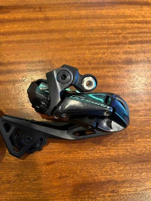 NEW Shimano Ultegra Di2 8050 11 spd Rear Derailleur for Bike - Image 1 of 4