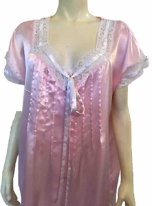 Maidenform WN SZ M SHORT PINK NIGHTGOWN Polyester W/ White Lace & Ribbons Thread - Picture 1 of 8