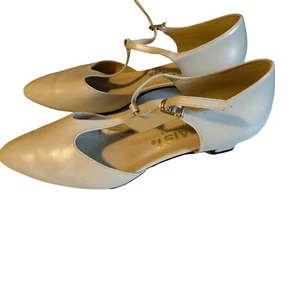 Daisy cream t-strap buckle closure leather flats size 10 AA - Picture 1 of 7