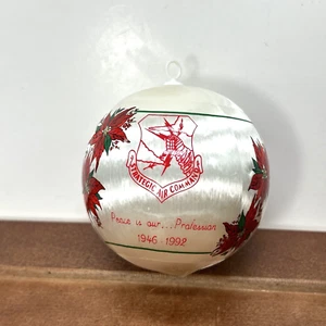 1946-1992 Strategic Air Command Happy Holidays Vintage Christmas Satin Ornament - Picture 1 of 5