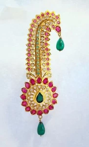 VINTAGE REAL RUBY, EMERALD & CZ 22K YELLOW GOLD BROACH PIN PUNJABI TURBAN GIFT - Picture 1 of 3