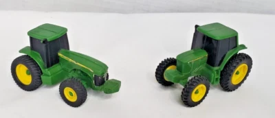 Lot of 2 ERTL John Deere Tractors 2.5- 3 Inches - Image 1 of 4